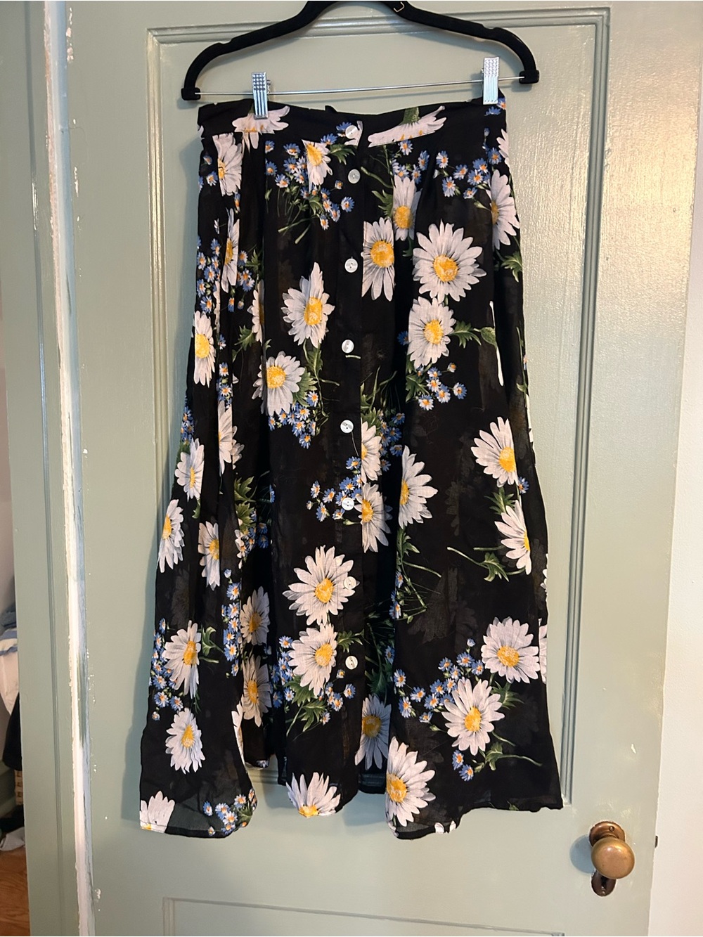 Vintage Daisy Print Button-Front Skirt